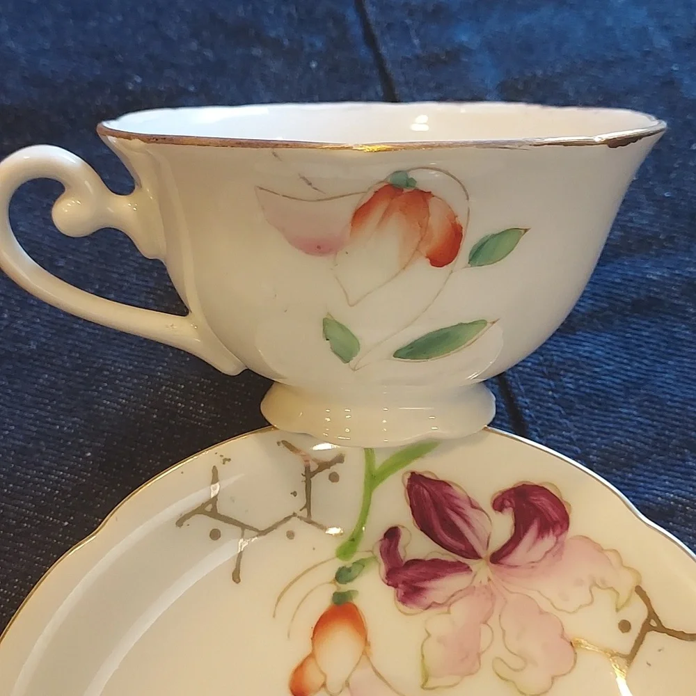 Tea Cup and Saucer made in occupied Japan  Pink White Gold
